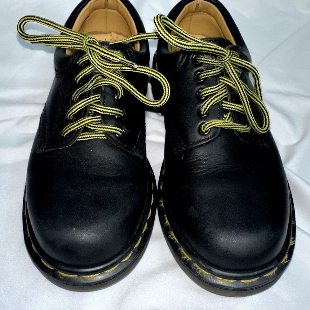 Dr. Martens The Original AirWair Kids Size 1 Black Leather Air Cushioned 9496 - Picture 1 of 7